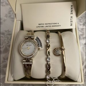 Anne Klein watch and bracelet set (Silver)